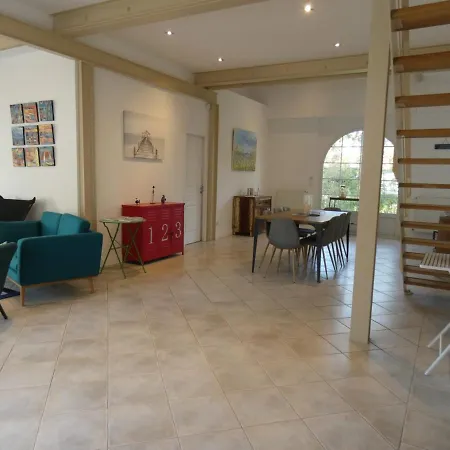 Moderne 4 Chambres, Piscine Chauffee, Wi-fi, Proche Et Commerces, - Fr-1-374-147 Vila Arcachon