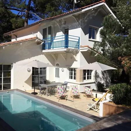 Villa Moderne 4 Chambres, Piscine Chauffee, Wi-fi, Proche Et Commerces, - Fr-1-374-147