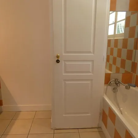 Moderne 4 Chambres, Piscine Chauffee, Wi-fi, Proche Et Commerces, - Fr-1-374-147 Villa *