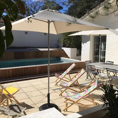Moderne 4 Chambres, Piscine Chauffée, Wi-fi, Proche Et Commerces, - Fr-1-374-147
